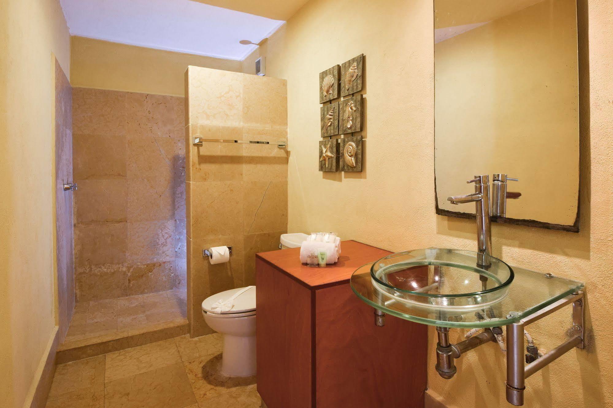 بلايا ديل كارمن Ocean Plaza Condos المظهر الخارجي الصورة